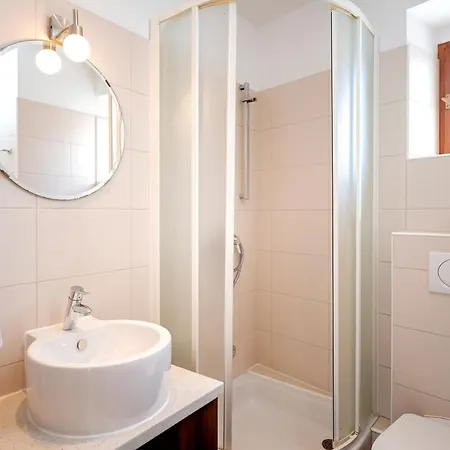 Everything Just A Few Steps Away Apartamento Hvar Town