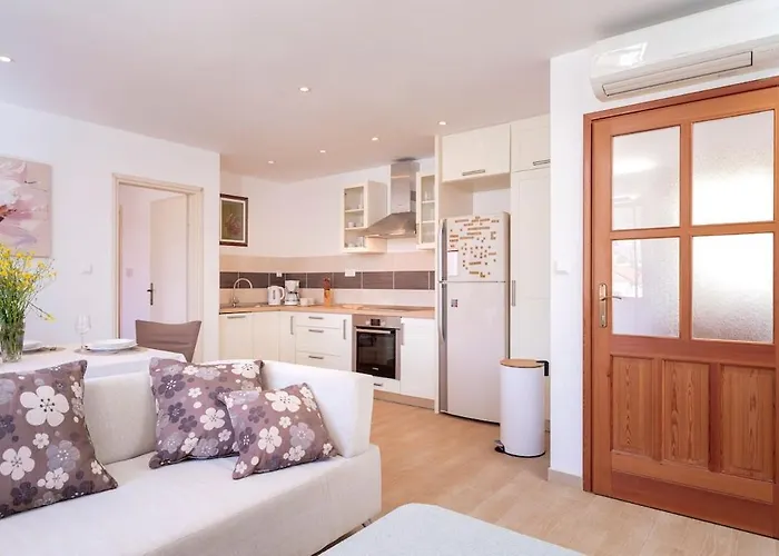 Apartment Everything Just A Few Steps Away Hvar Town